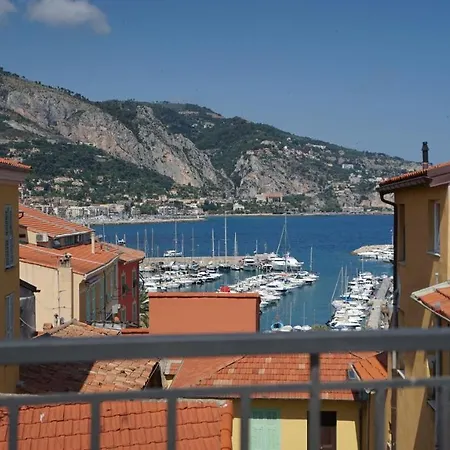 ホテル Le Bastion *